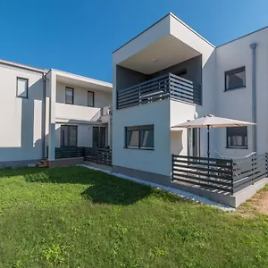 apartments-bella-vista.in-istria.net/